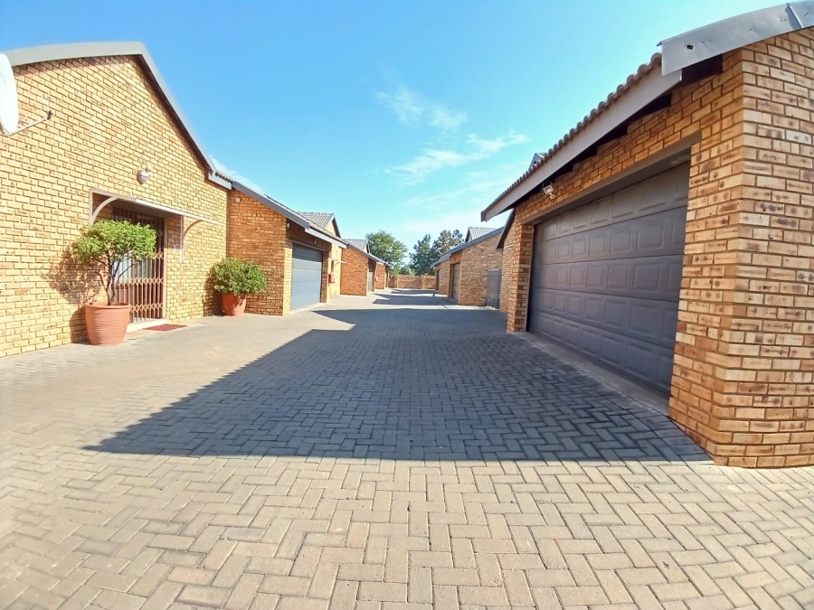 3 Bedroom Property for Sale in Vaalpark Free State